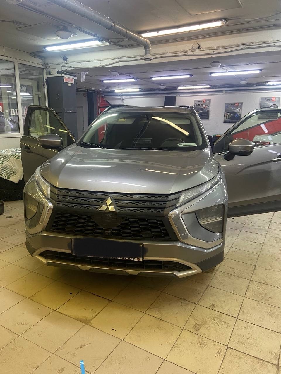 Установка обогрева зеркал на MITSUBISHI ECLIPSE CROSS