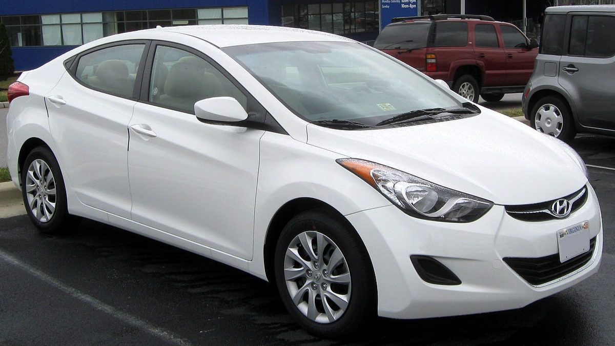 Антикоррозийное покрытие арок на Hyundai Elantra