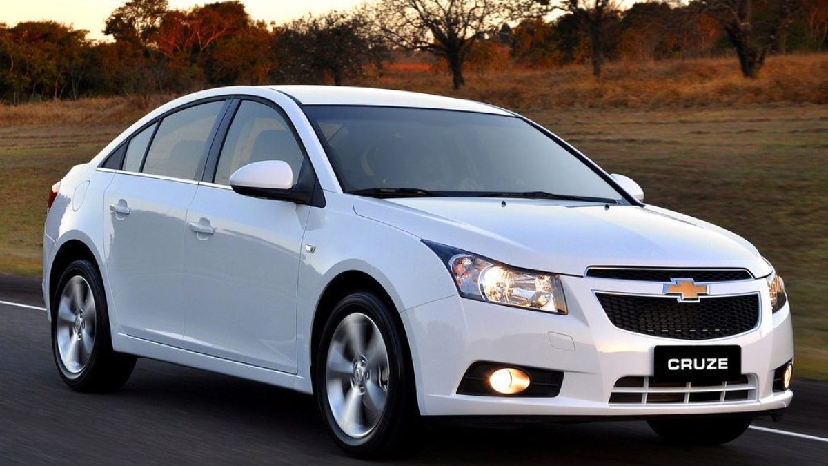 Шумоизоляция дверей и арок на Chevrolet Cruze