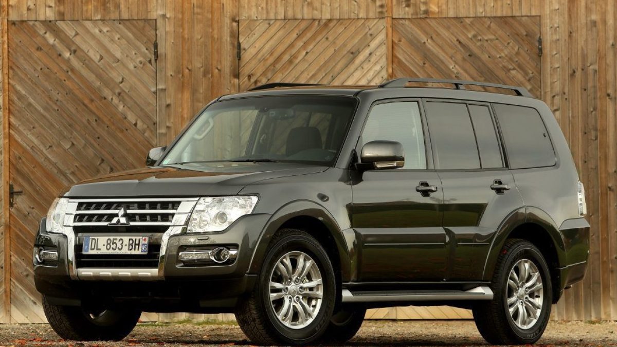 Химчистка салона Mitsubishi Pajero