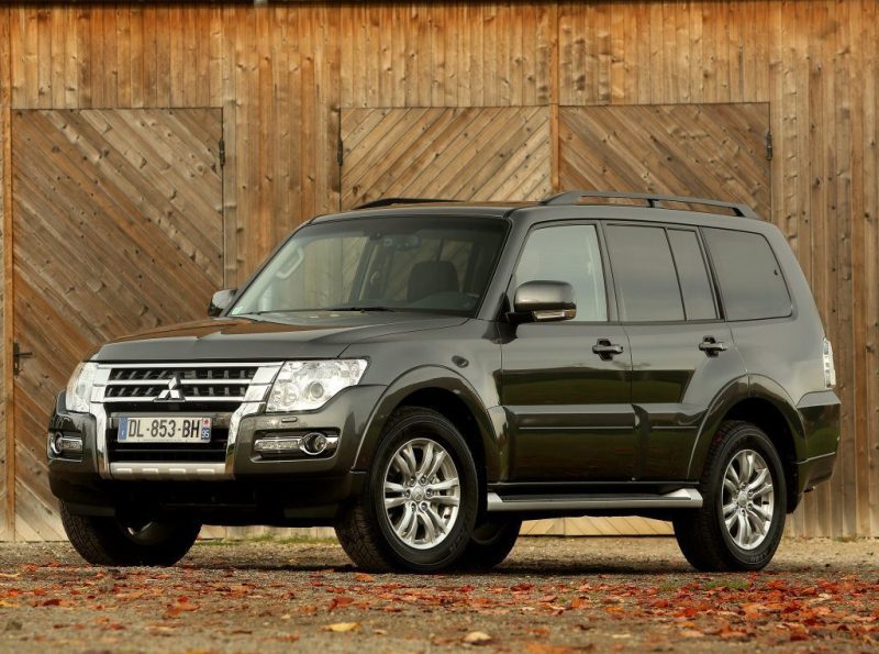 Химчистка салона Mitsubishi Pajero