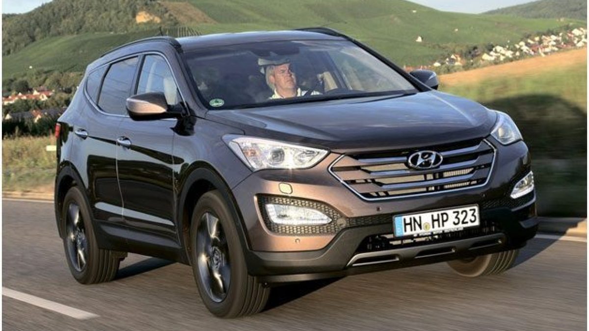 Оклейка крыши в черный глянец на Hyundai Santa Fe