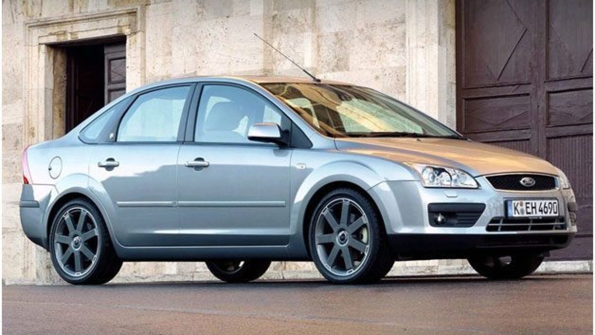Тонировка фар на Ford Focus