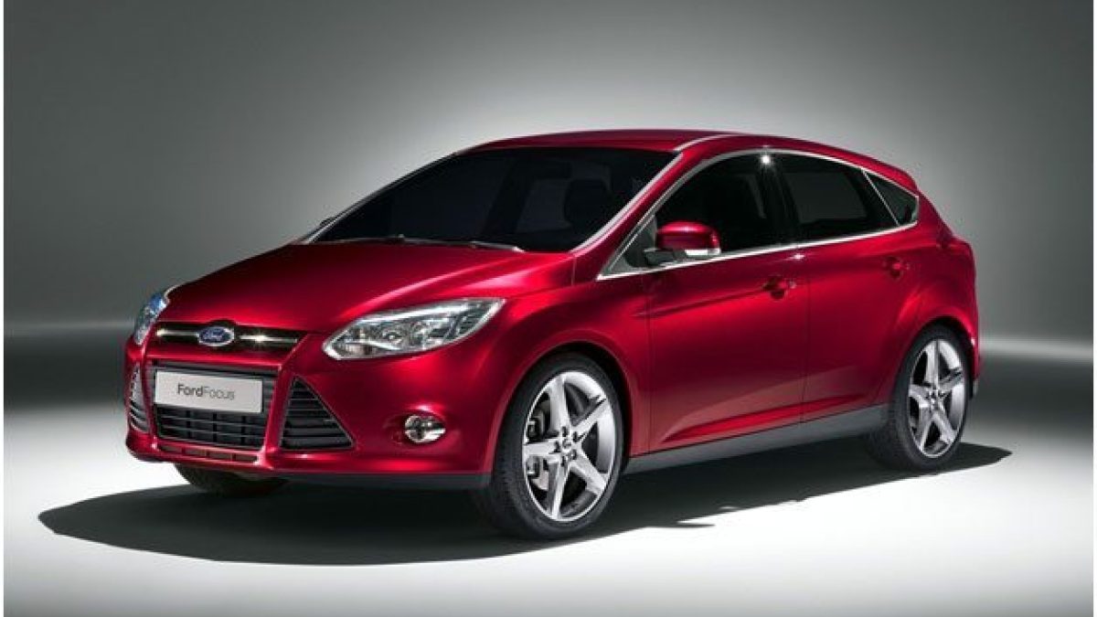 Тонировка задних фонарей на Ford Focus 3