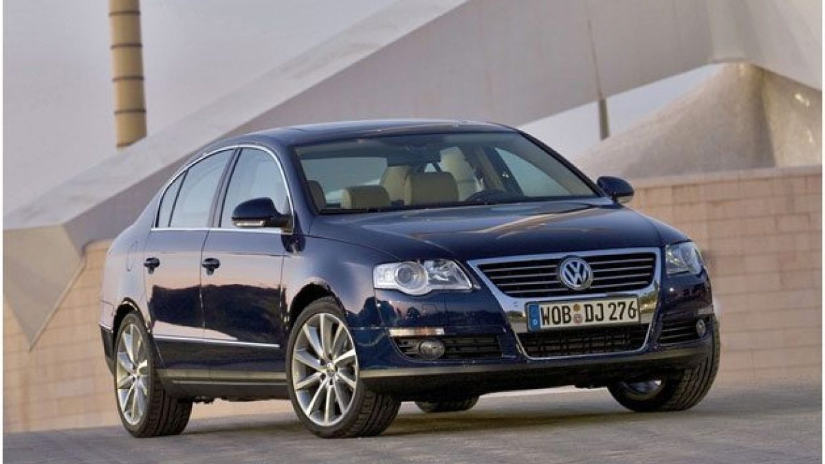 Установка антирадара и видеорегистратора на Volkswagen Passat
