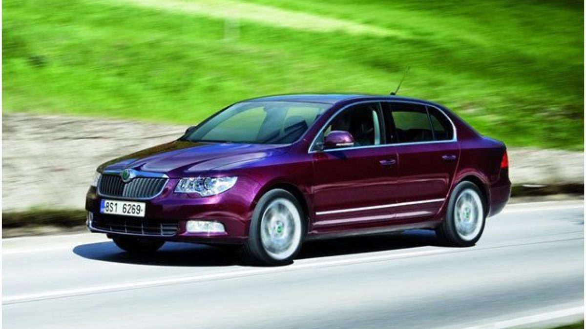Установка автосигнализации с автозапуском на Skoda Superb