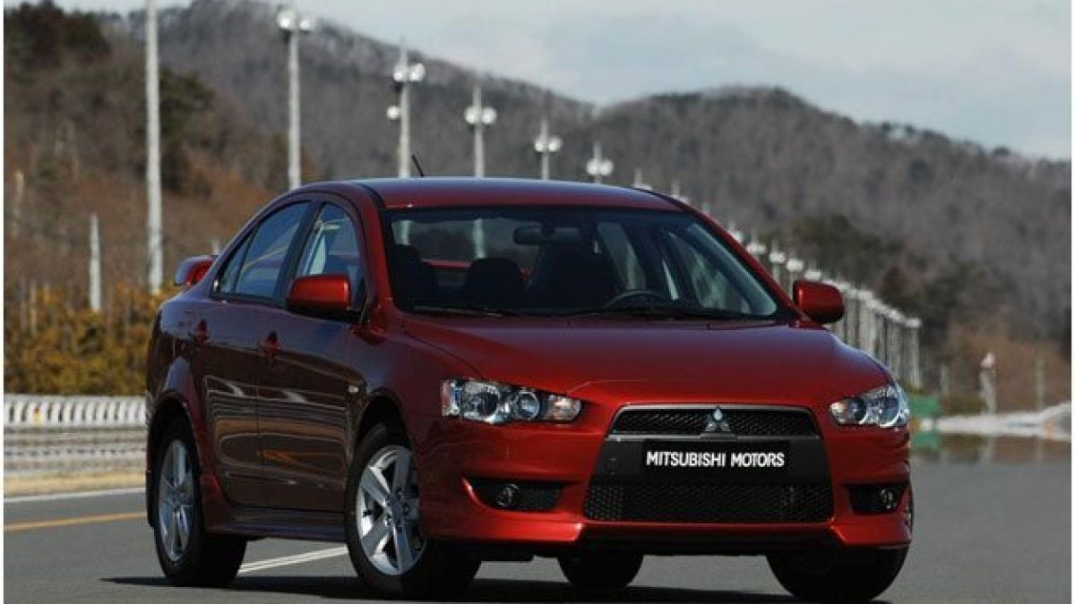 Установка подсветки днища на Mitsubishi Lancer X