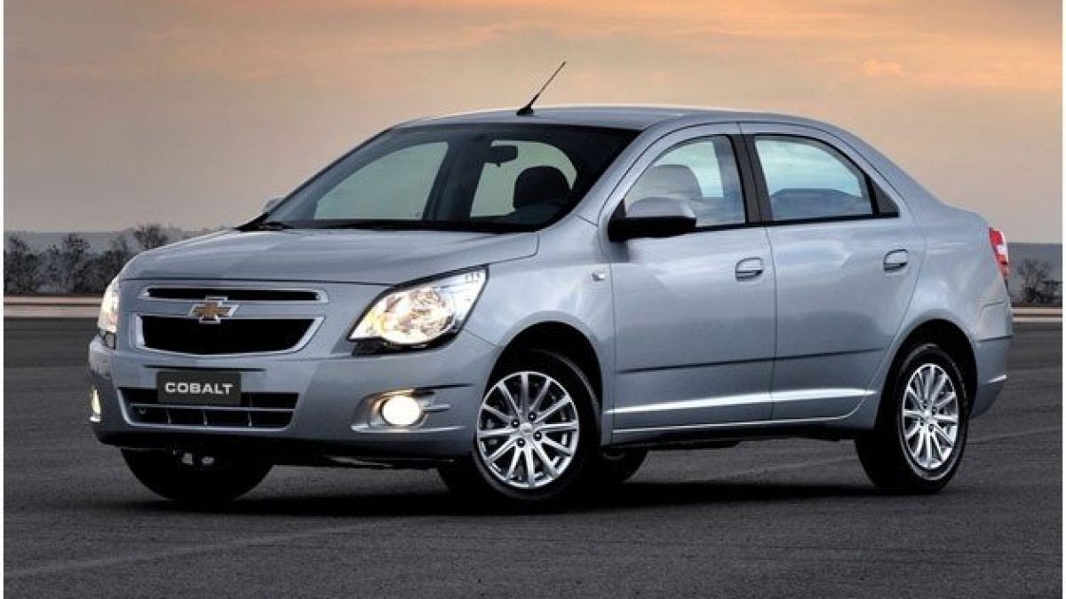 Установка проекторов логотипа марки автомобиля на Chevrolet Cobalt