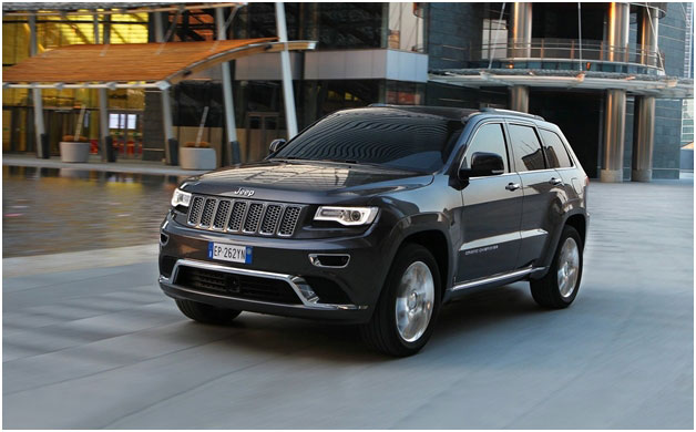 Установка проекторов логотипа марки автомобиля на Jeep Grand Cherokee