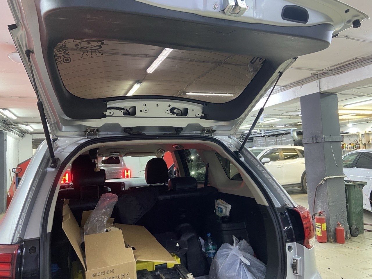 Установка электропривода багажника на Mitsubishi Outlander