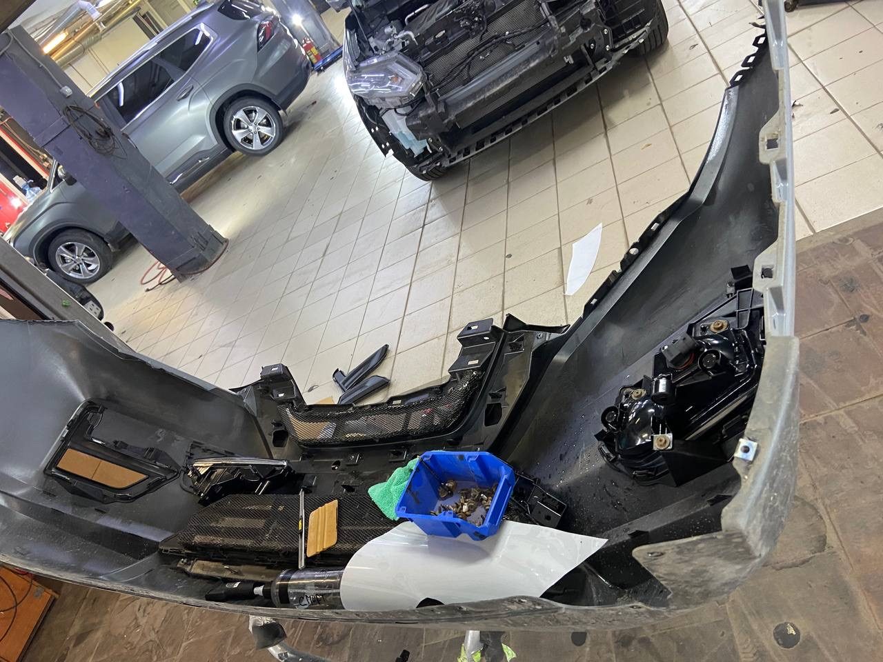 Установка противотуманных фар на Nissan X-Trail 